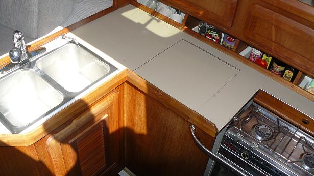 Hunter 30 Yacht Galley 043R